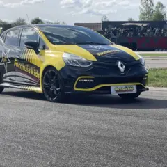 Stage Pilotage Enfant en Clio IV RS à Lohéac (35)