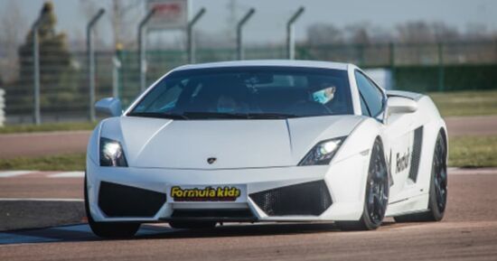 Stage Pilotage Enfant en Lamborghini &agrave; Pau (64)