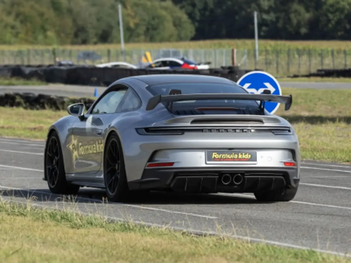Stage Pilotage Enfant en Porsche 992 GT3 à Nantes (44)