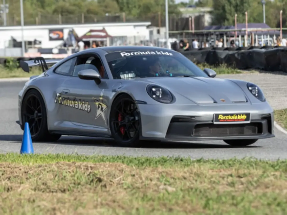 Stage Pilotage Enfant en Porsche 992 GT3 au Circuit Géoparc (88)