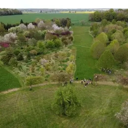 Stage Réussir l'aménagement paysager autour de sa maison, dans le contexte climatique actuel à l'Arboretum de la Petite Loiterie à Monthodon - Le Sentier
