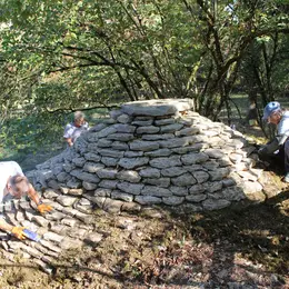 Stage sur la construction en pierre sèche