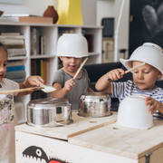 Stage vacances d'hiver - Percussion sur objets du quotidien 3-5 ans au centre Paris Anim' Wangari