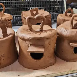 Stages de poterie enfants