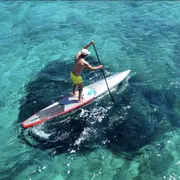 Stand-Up Paddle avec guide sur la plage d'Èze
