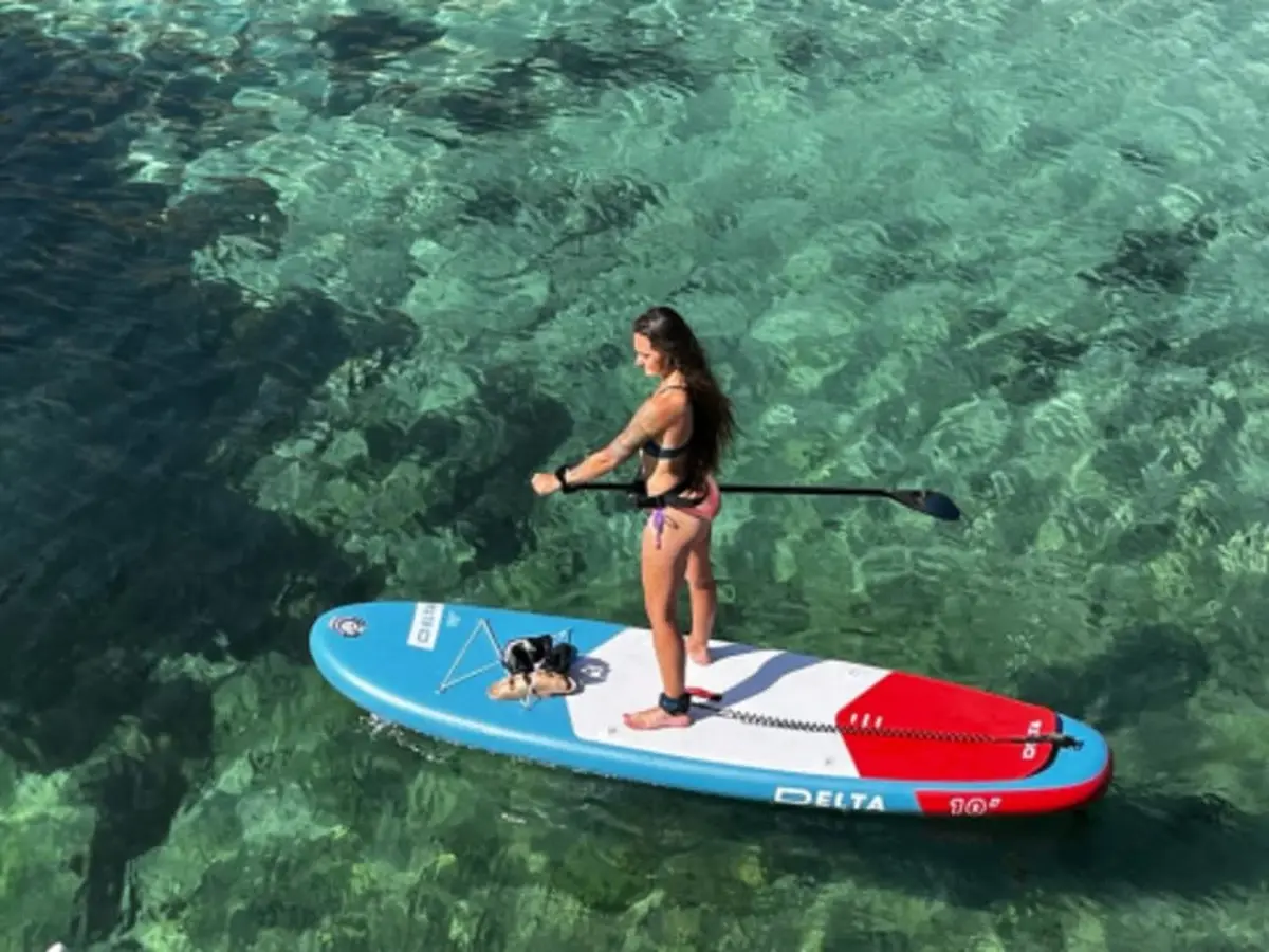 Stand-Up Paddle dans les Calanques de Marseille