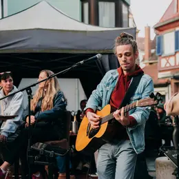 Steven Bailey à la Fontaine aux roses de Lahr