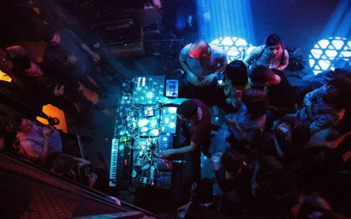 Soirée au Supersonic.