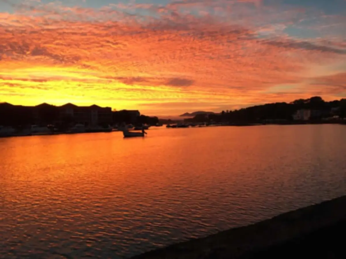 Sunset & apéro en pirogue à Hendaye (64)