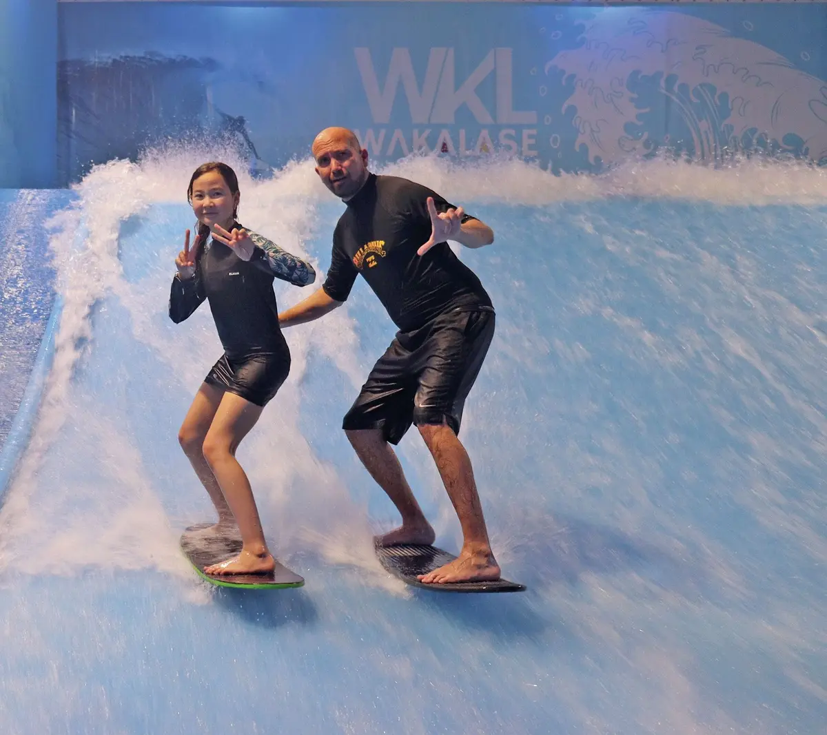  Sur la vague au Wakalase !
