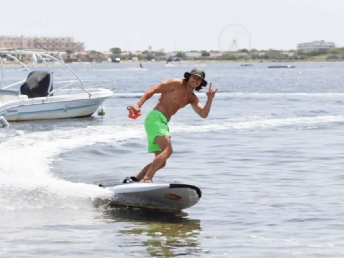Surf électrique Jet-Surf à Barcarès (66)