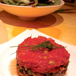 Tartare de thon à la confiture de tomate