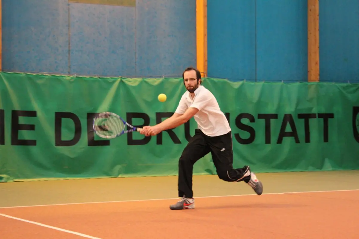 Les cours collectifs pour adultes permettent de progresser rapidement, car ils se font en petits groupes de 6 personnes maximum