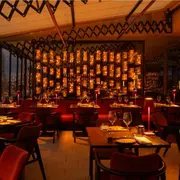 Rooftop chauffé aux Champs-Élysées : Aqua Kyoto ouvre sa terrasse d’hiver avec vue sur Paris