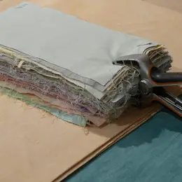 Textile en atelier : entre art, artisanat, design textile / frontières et porosités