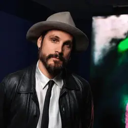 The Being par Invisible Mountain et Marco Perego