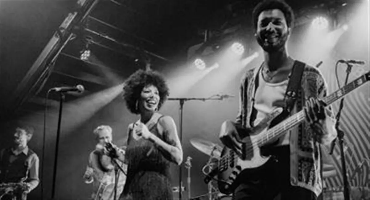 The Buttshakers avec Roxane en 1ère partie