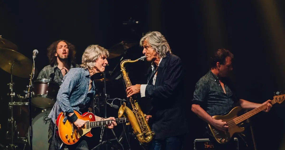 The Dire Straits Experience