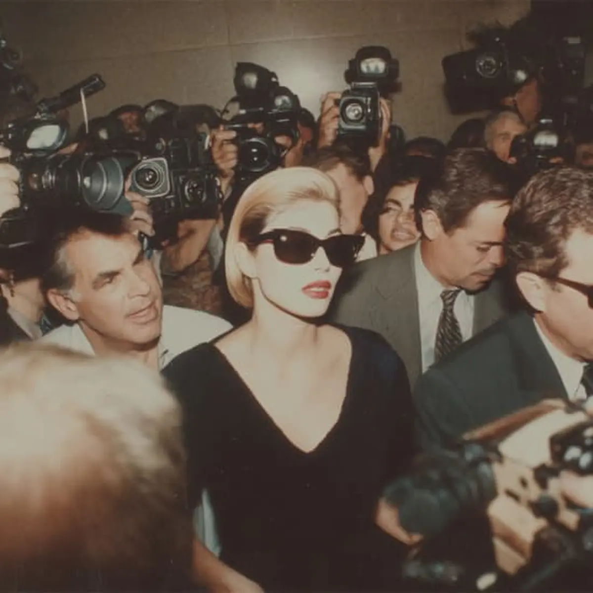 The Jury Experience: Diamants, mensonges et un mort