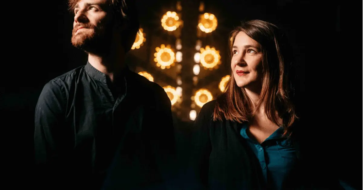 The waves - Anaïs Bertrand & Robin Pharo