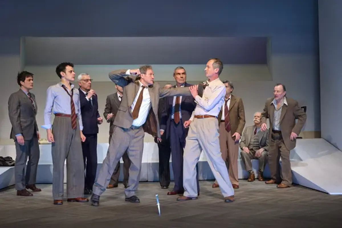 Théâtre : 12 hommes en colère