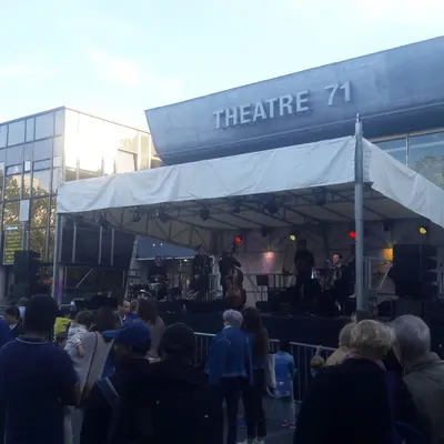 Théâtre 71