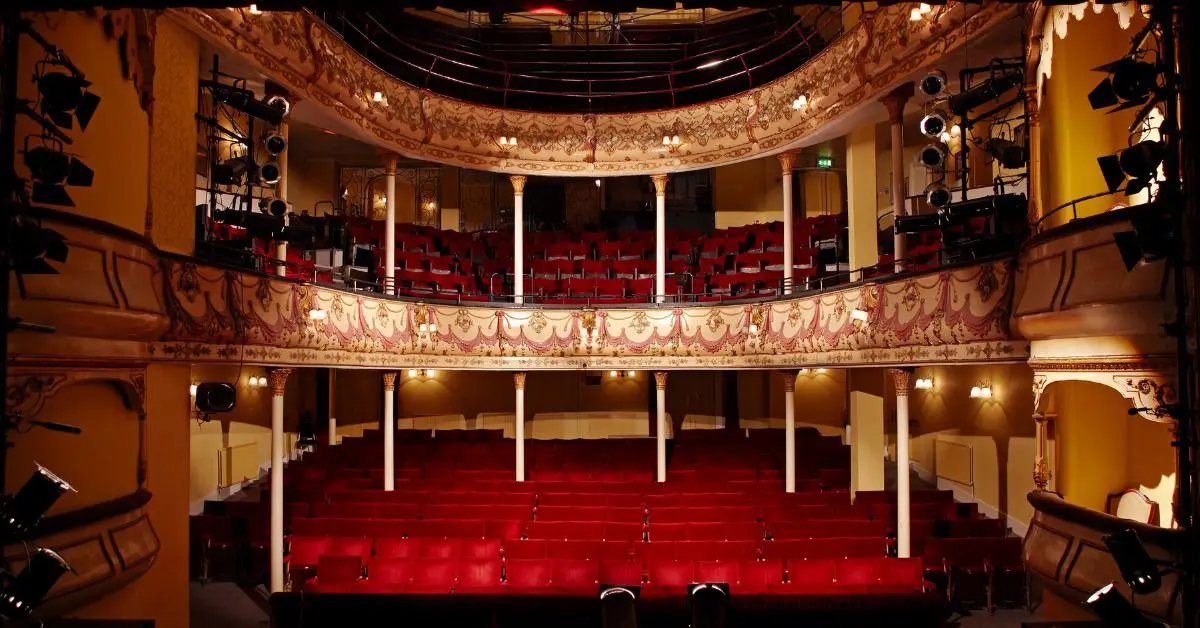 Vos places de théâtre à prix réduit !