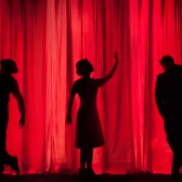 Théâtre :  Bertrand Pète Les Plombs (dernière)