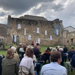 Théâtre Blanches de la compagnie les Moissonneuses Batteuses