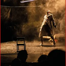 Théâtre de clown : Trop près du mur