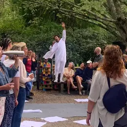 Théâtre de rue et Concert par La Flambée