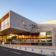 Théâtre : Déesses, je me maquille pour ne pas pleurer