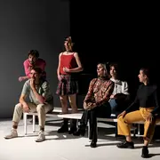 Théâtre : Entrée des artistes