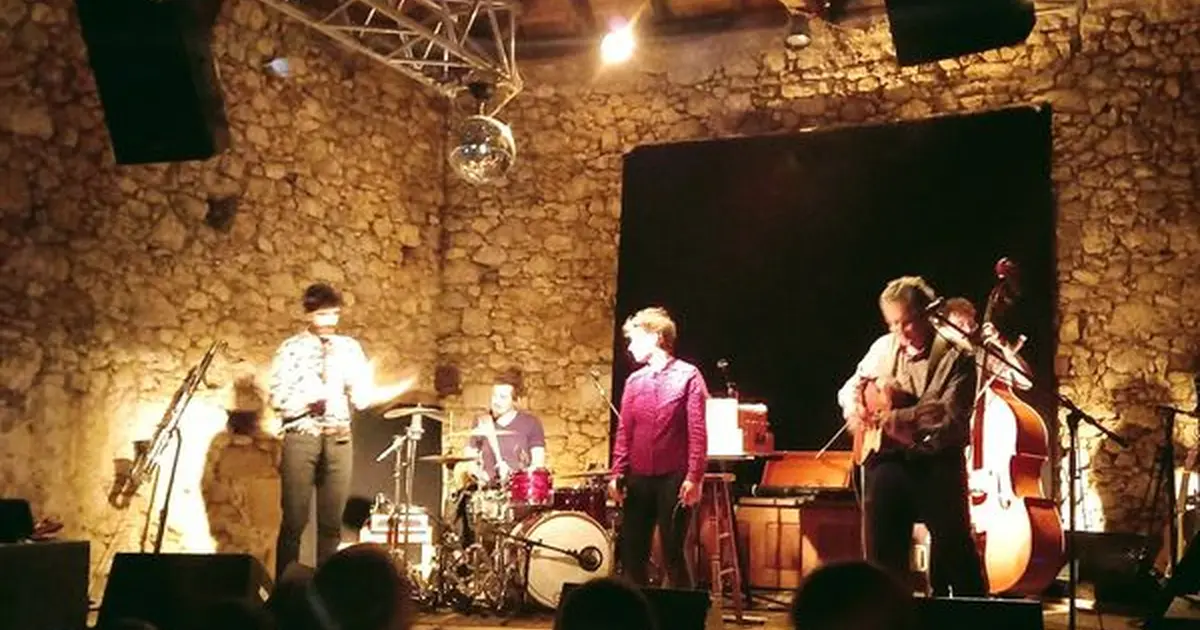 Théâtre et musique "Paroles de Cornebidouille" par la Cie La Bonhommerie à La Bergerie
