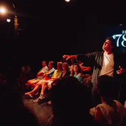 Théâtre: l'abolition des privilèges