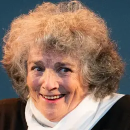 Théâtre | La crise, adapté du film culte de Coline Serreau
