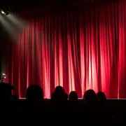 Théâtre Les cinq Dits des clowns au Prince