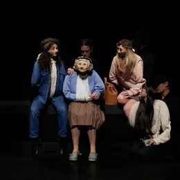Théâtre-marionnnette   Juste Irena