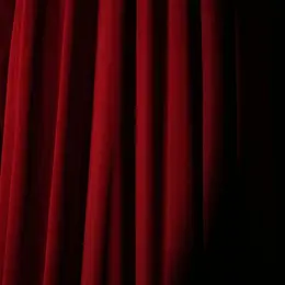 Théâtre Mytho cherche menteuse pour relation sérieuse