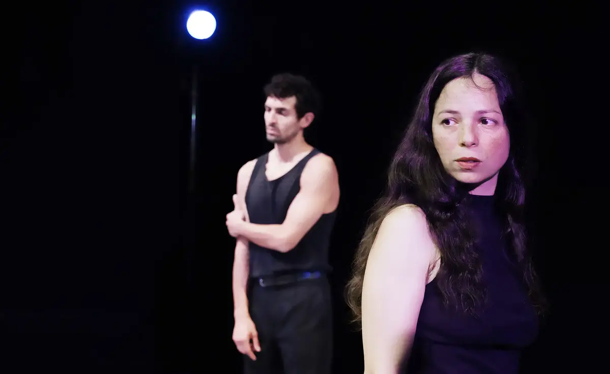 Théâtre : Retour De La Préfecture