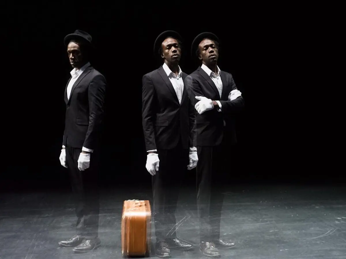 Théâtre : Salade, tomate, oignons