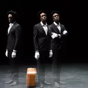 Théâtre : Salade, tomate, oignons