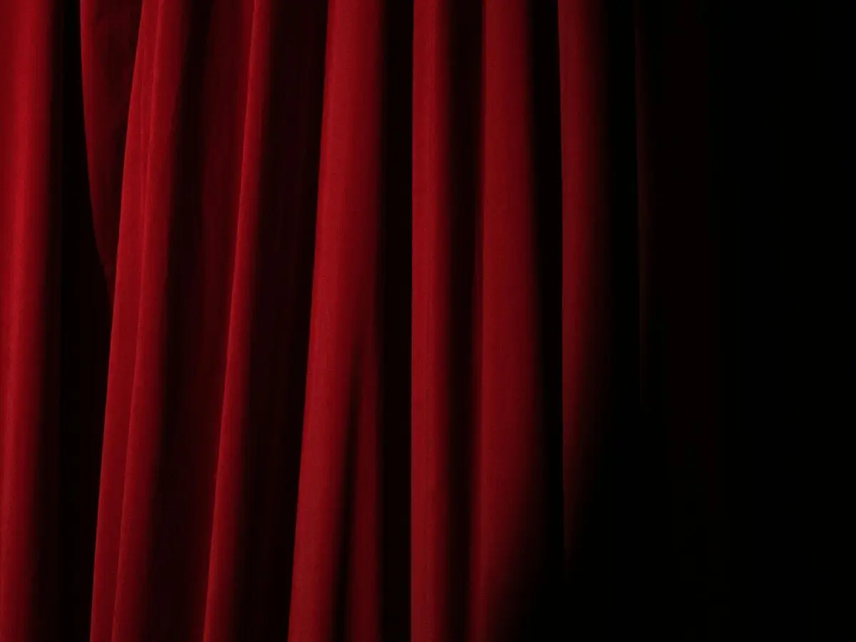 Théâtre, sortie de résidence : seule en scène clown