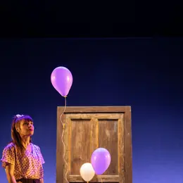 Théâtre visuel et musical en direct : Atearen Bestaldean