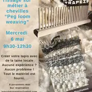 Tissage de la laine sur métier à chevilles