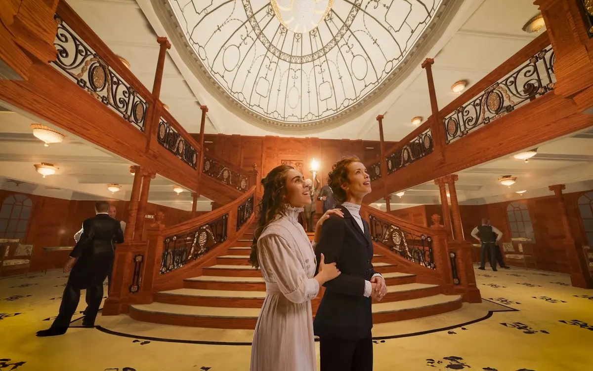 Plongez au coeur du paquebot de légende