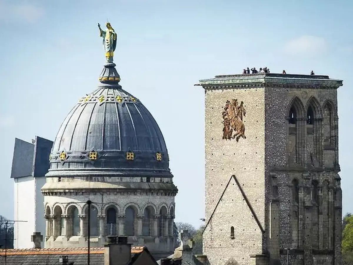 Tour Charlemagne