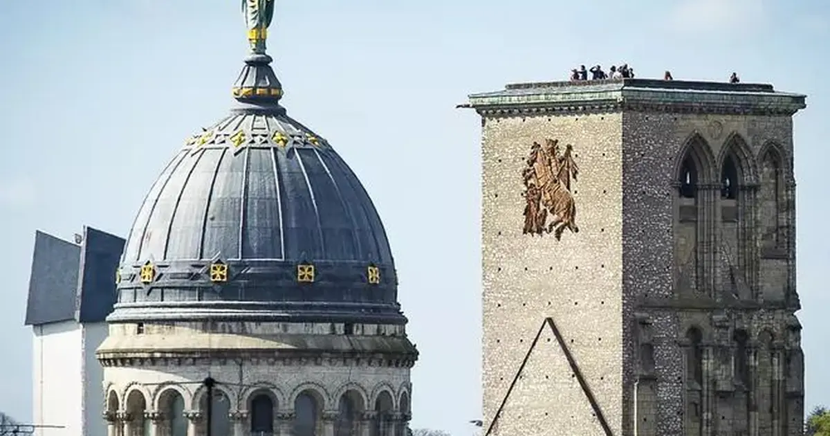 Tour Charlemagne