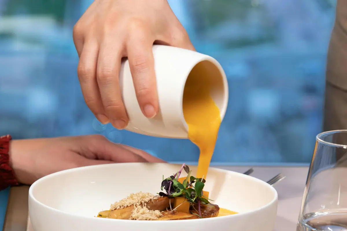 Tour Eiffel : Repas à Madame Brasserie