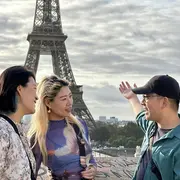 Tour Eiffel : Visite guidée + Accès au 2ème étage et au sommet par ascenseur